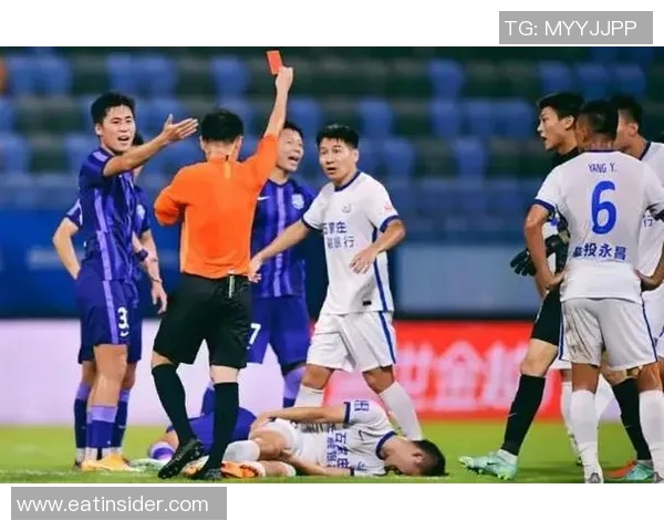 武汉队成功卫冕中超冠军,破2年不败纪录力压恒大夺冠震惊球迷 武汉队成功卫冕中超冠军,破2年不败纪录力压恒大夺冠震惊球迷